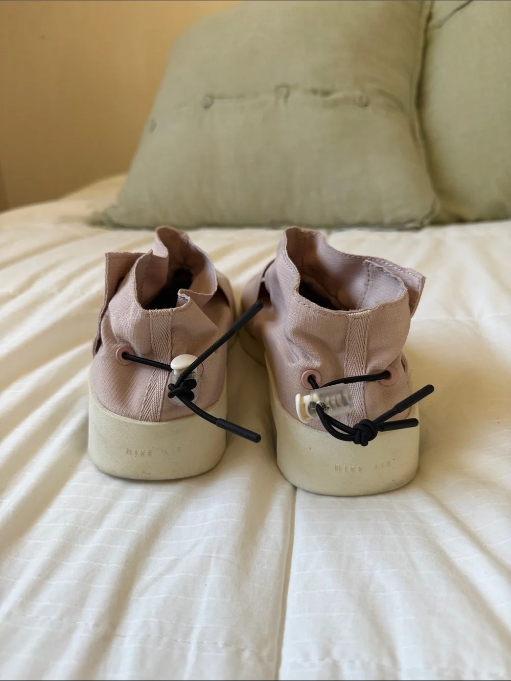 Nike slip sneakers